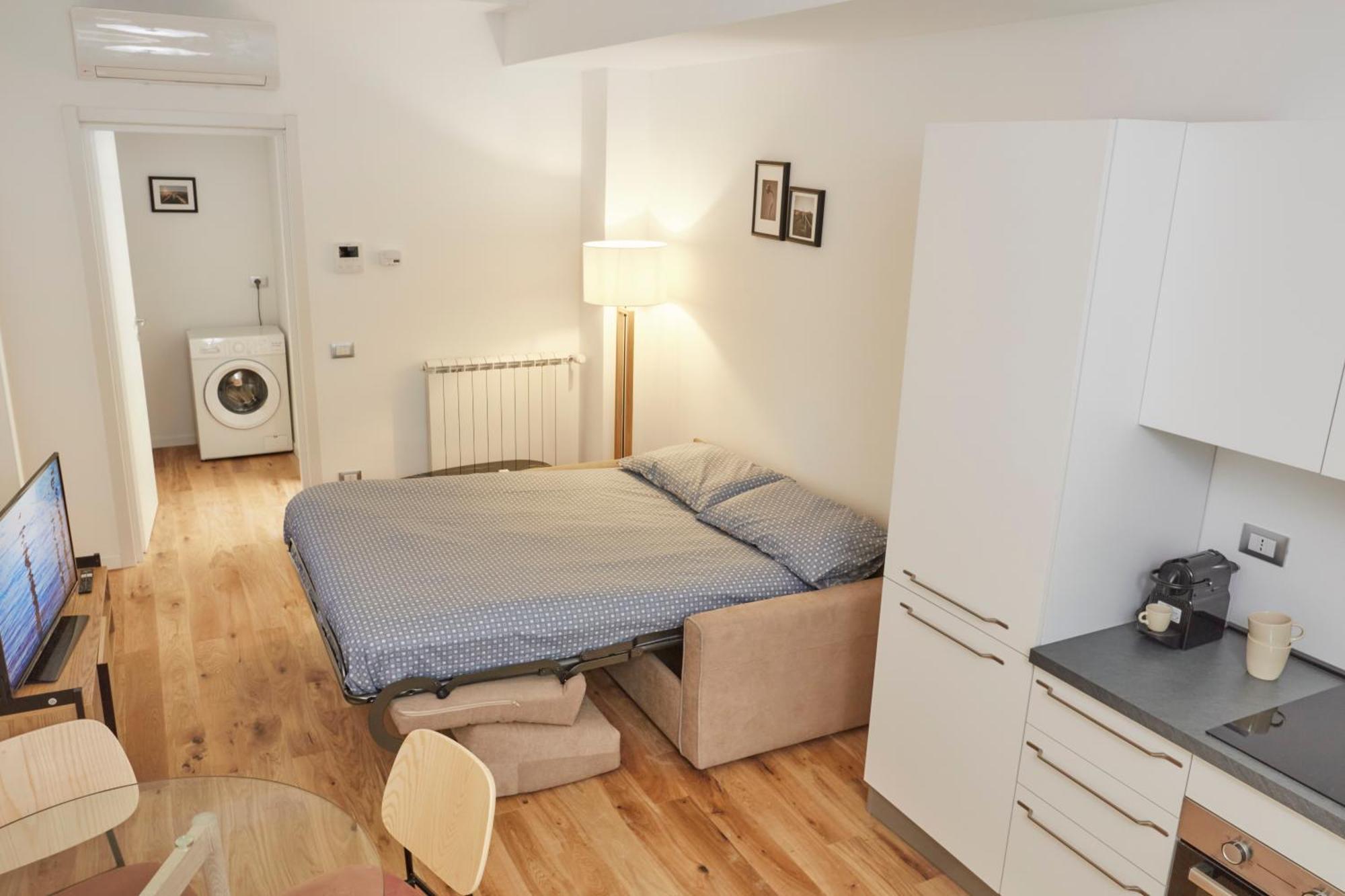 Presty Apartments Milan Bagian luar foto