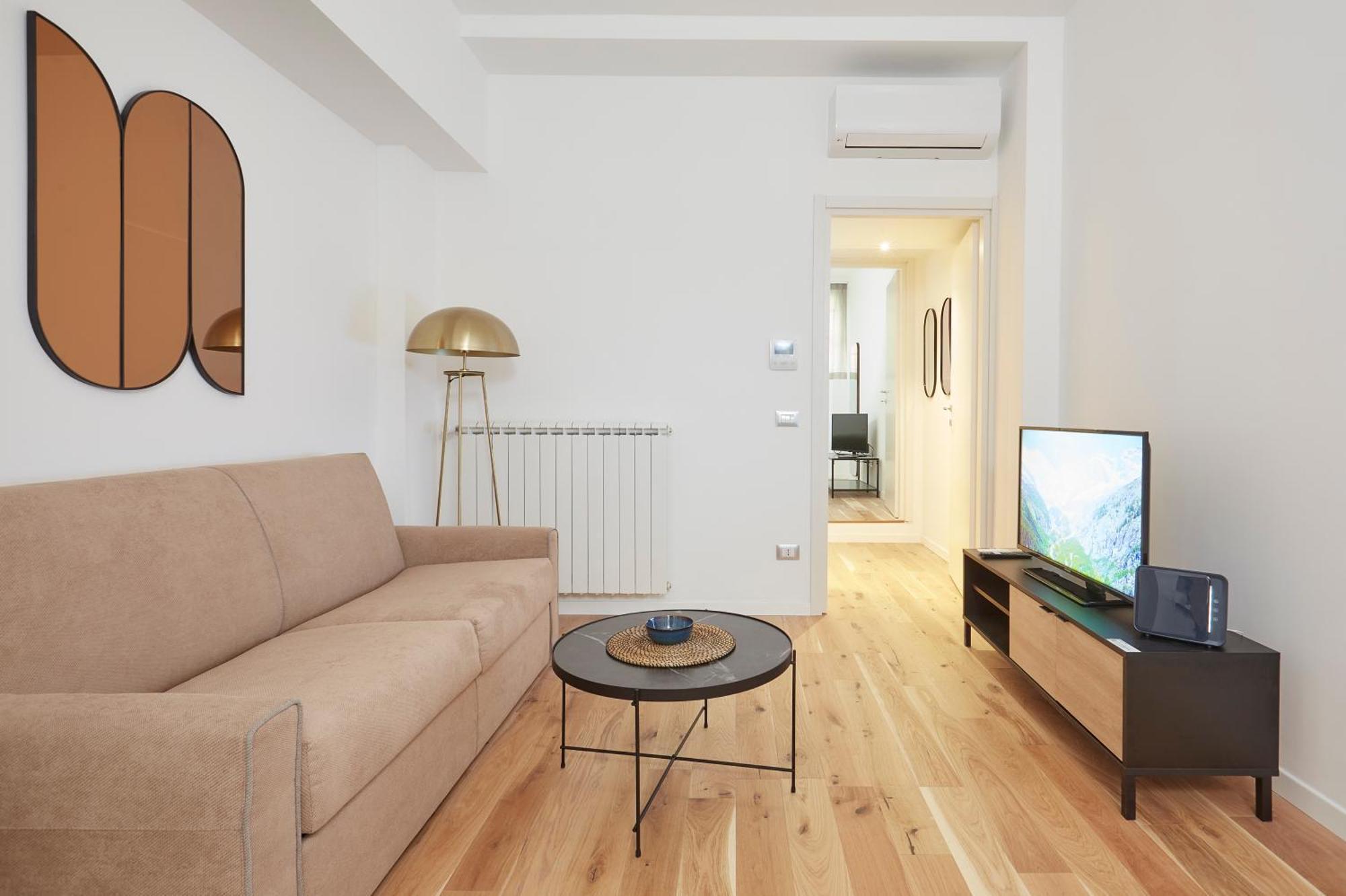 Presty Apartments Milan Bagian luar foto